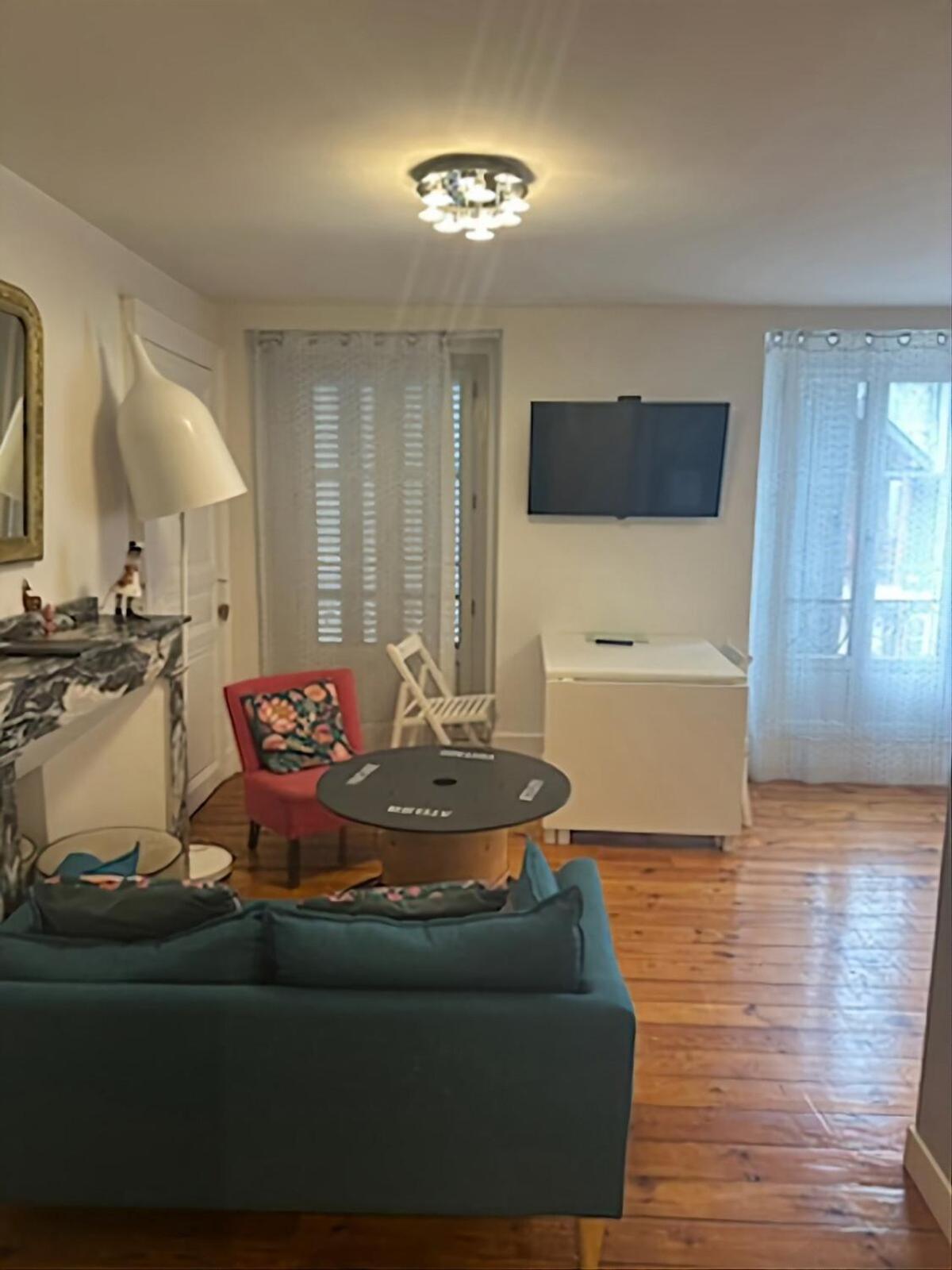 Appartement T2 4 Personnes Wifi Et Climatisation Bagnères-de-Luchon Exterior foto